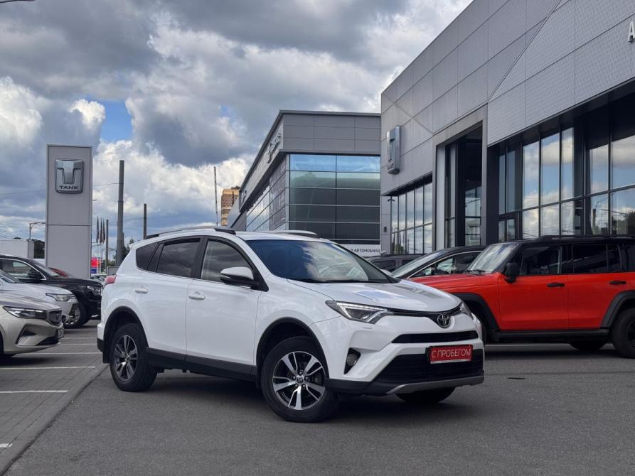 Toyota RAV4 IV (XA40) Рестайлинг Санкт-Петербург  - изображение 1