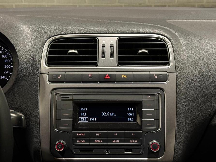 Volkswagen Polo V Рестайлинг Челябинск  - изображение 11