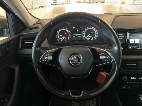 Skoda Rapid II с пробегом 2021 года, цена 1 560 000 рублей, 83869 км, лифтбек, Автокод Объявления