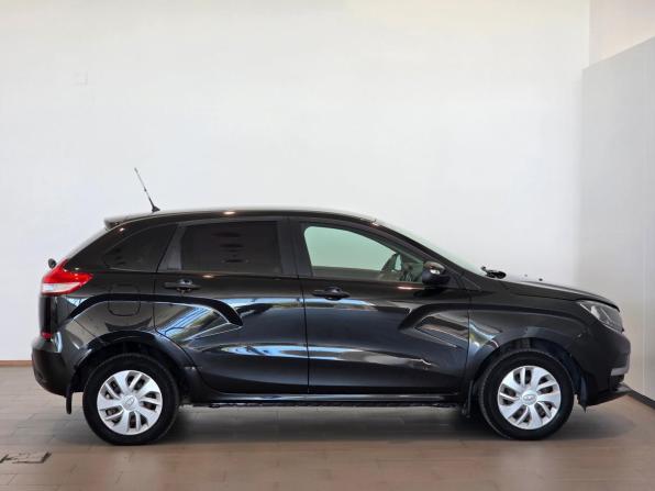 Lada (ВАЗ) XRAY I с пробегом 2017 года, цена 699 900 рублей, 134131 км, хэтчбек, Автокод Объявления