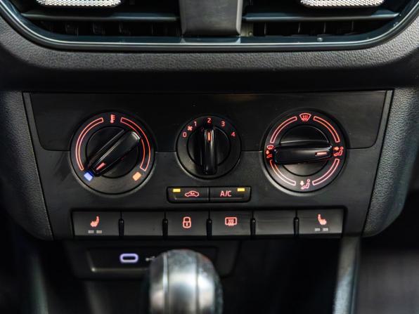 Volkswagen Polo VI с пробегом 2021 года, цена 1 598 000 рублей, 93090 км, лифтбек, Автокод Объявления