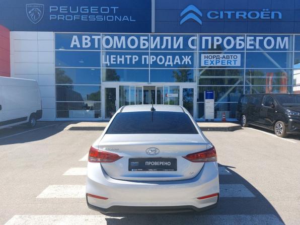 Hyundai Solaris II с пробегом 2017 года, цена 1 230 000 рублей, 121486 км, седан, Автокод Объявления