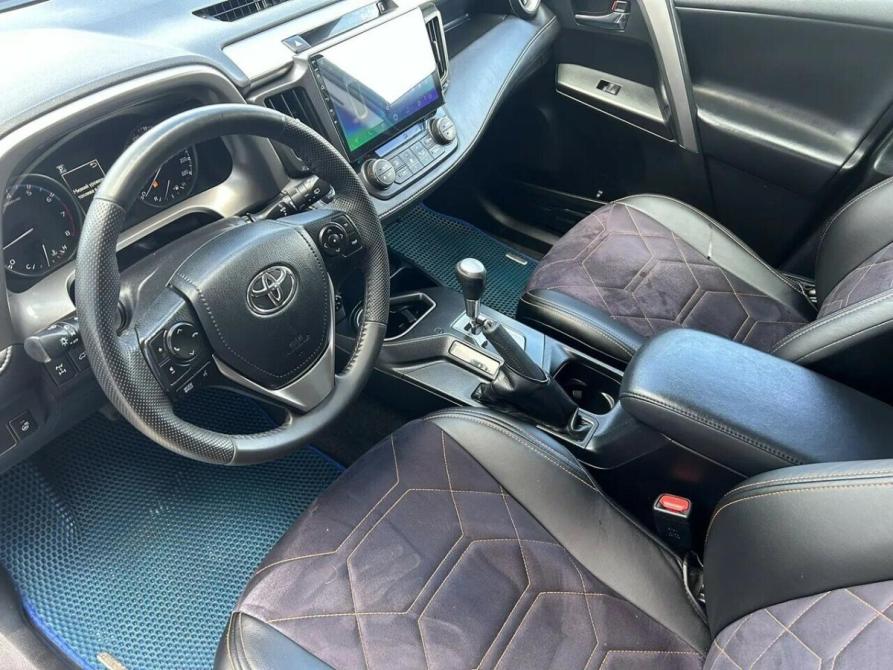 Toyota RAV4 IV (XA40) Рестайлинг Набережные Челны  - изображение 9