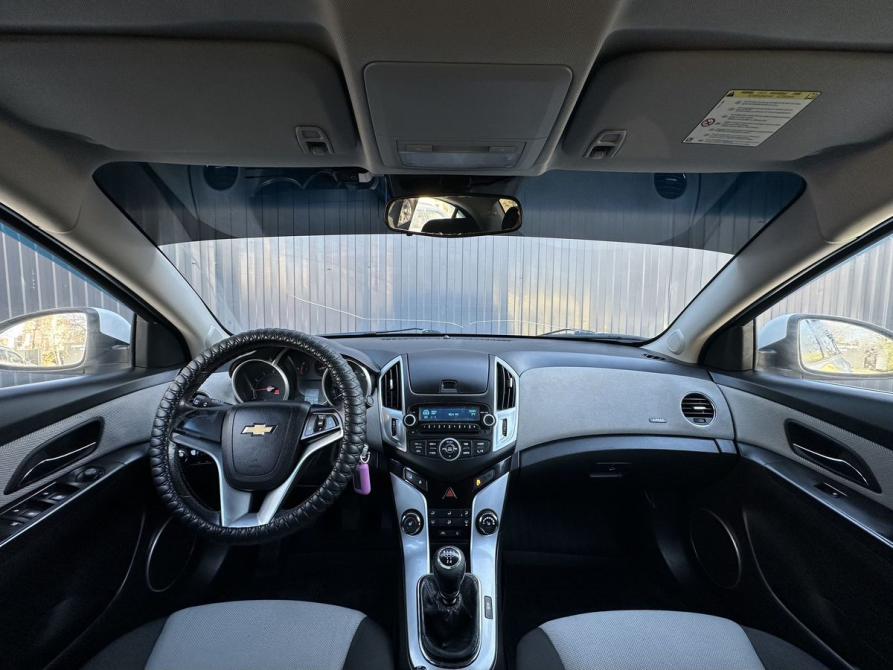 Chevrolet Cruze I Рестайлинг Ижевск  - изображение 12