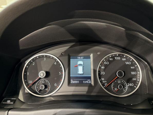 Volkswagen Tiguan I Рестайлинг с пробегом 2011 года, цена 1 290 000 рублей, 250000 км, внедорожник, Автокод Объявления