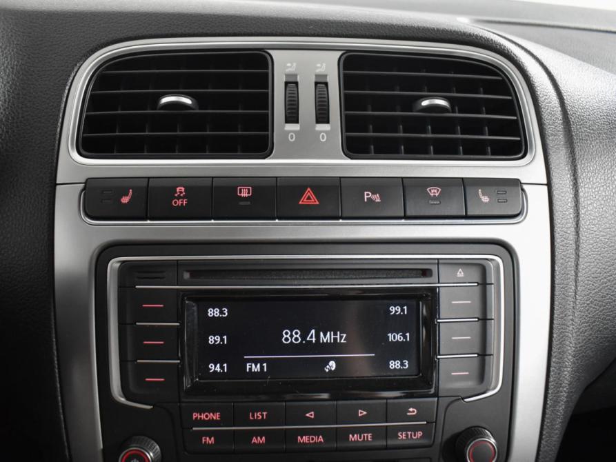 Volkswagen Polo V Рестайлинг Санкт-Петербург  - изображение 17