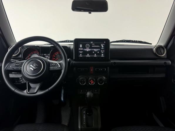 Suzuki Jimny IV с пробегом 2025 года, цена 3 650 000 рублей, 614 км, внедорожник, Автокод Объявления