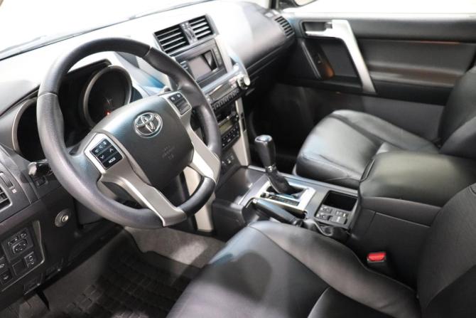 Toyota Land Cruiser Prado 150 Series с пробегом 2011 года, цена 2 900 000 рублей, 245462 км, внедорожник, Автокод Объявления