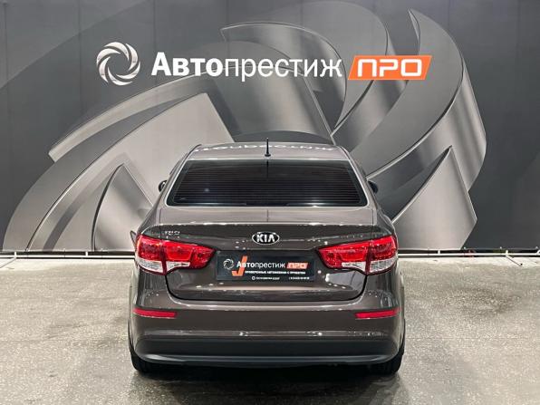 Kia Rio III Рестайлинг с пробегом 2016 года, цена 1 040 000 рублей, 109421 км, седан, Автокод Объявления