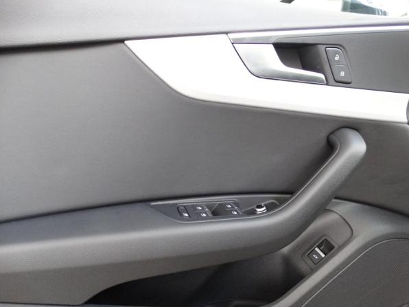 Audi A4 V (B9) Рестайлинг с пробегом 2021 года, цена 2 899 000 рублей, 47056 км, седан, Автокод Объявления
