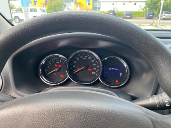 Renault Sandero II с пробегом 2014 года, цена 685 000 рублей, 116407 км, хэтчбек, Автокод Объявления