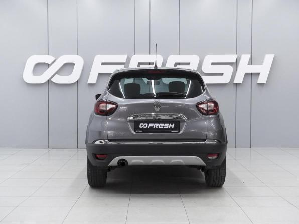 Renault Kaptur I с пробегом 2017 года, цена 1 379 000 рублей, 110346 км, внедорожник, Автокод Объявления