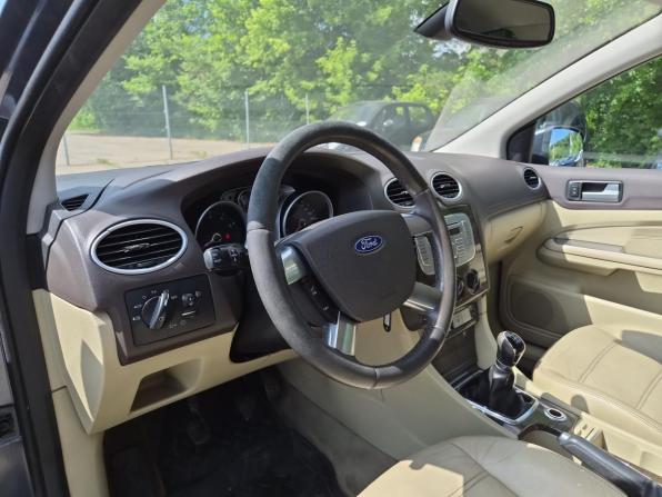 Ford Focus II Рестайлинг с пробегом 2008 года, цена 550 000 рублей, 224861 км, седан, Автокод Объявления
