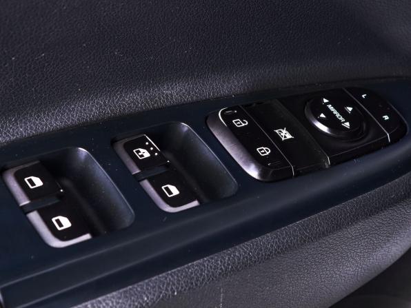 Kia Rio IV с пробегом 2017 года, цена 1 250 000 рублей, 134000 км, хэтчбек, Автокод Объявления