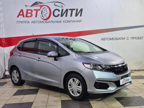 Honda Fit III Рестайлинг с пробегом 2019 года, цена 1 239 000 рублей, 88900 км, хэтчбек, Автокод Объявления