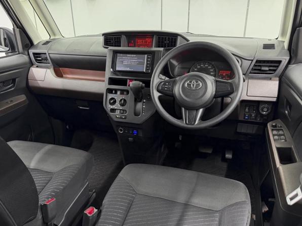 Toyota Roomy I с пробегом 2018 года, цена 999 000 рублей, 130412 км, микровэн, Автокод Объявления