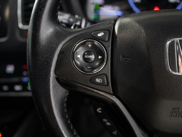 Honda Vezel I с пробегом 2014 года, цена 1 495 000 рублей, 141164 км, внедорожник, Автокод Объявления