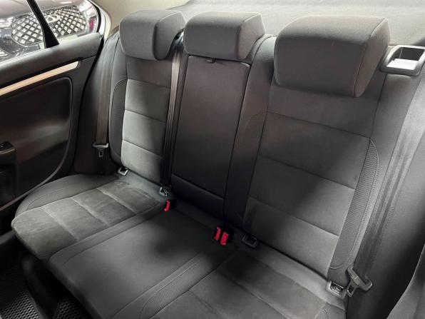 Volkswagen Jetta V с пробегом 2010 года, цена 880 000 рублей, 227421 км, седан, Автокод Объявления