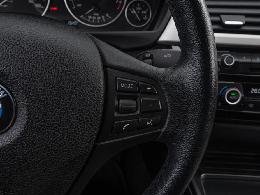 BMW 3 серии VI (F3x) Рестайлинг Сочи  - изображение 22