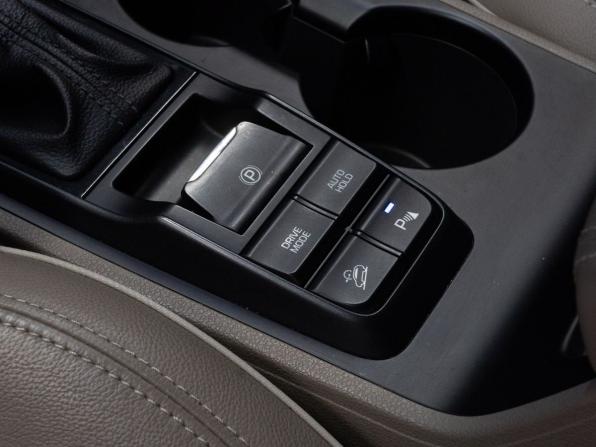 Hyundai Tucson III Рестайлинг с пробегом 2018 года, цена 2 199 000 рублей, 145553 км, внедорожник, Автокод Объявления
