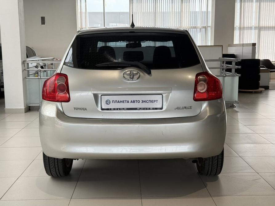 Toyota Auris I Челябинск  - изображение 9