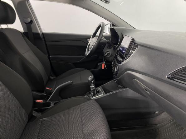 Hyundai Solaris II Рестайлинг с пробегом 2021 года, цена 1 430 000 рублей, 91720 км, седан, Автокод Объявления