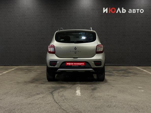 Renault Sandero II с пробегом 2016 года, цена 930 000 рублей, 154480 км, хэтчбек, Автокод Объявления