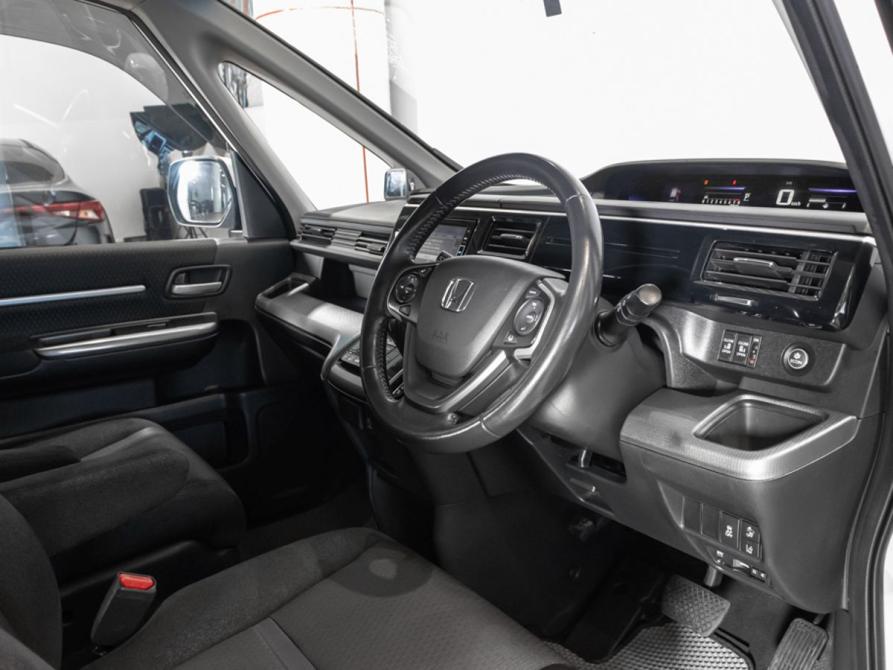 Honda Stepwgn V Рестайлинг Казань  - изображение 5