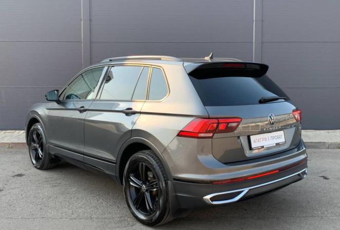 Volkswagen Tiguan II Рестайлинг с пробегом 2021 года, цена 3 150 000 рублей, 75333 км, внедорожник, Автокод Объявления