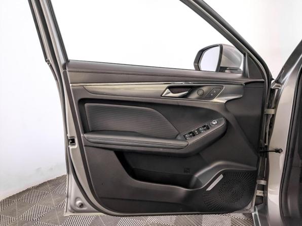 Haval Jolion I с пробегом 2021 года, цена 1 650 000 рублей, 42591 км, внедорожник, Автокод Объявления