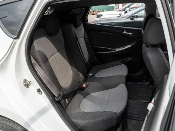Hyundai Solaris I с пробегом 2014 года, цена 880 000 рублей, 185580 км, хэтчбек, Автокод Объявления
