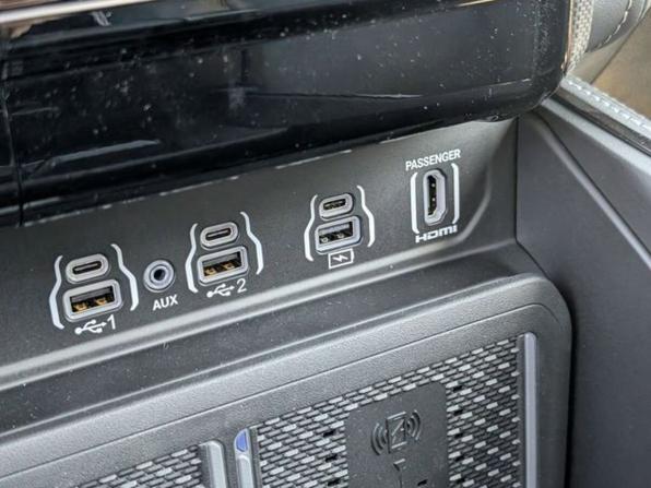 Ram 1500 V Рестайлинг с пробегом 2026 года, цена 10 990 000 рублей, 33 км, offers.body_type.unknown, Автокод Объявления