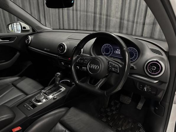 Audi A3 III (8V) Рестайлинг с пробегом 2020 года, цена 1 700 000 рублей, 58000 км, хэтчбек, Автокод Объявления