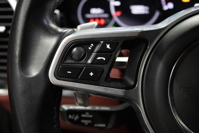 Porsche Cayenne III с пробегом 2021 года, цена 7 909 000 рублей, 120883 км, внедорожник, Автокод Объявления