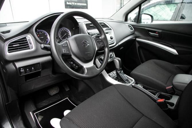 Suzuki SX4 II (S-Cross) Рестайлинг с пробегом 2021 года, цена 1 659 000 рублей, 25800 км, хэтчбек, Автокод Объявления