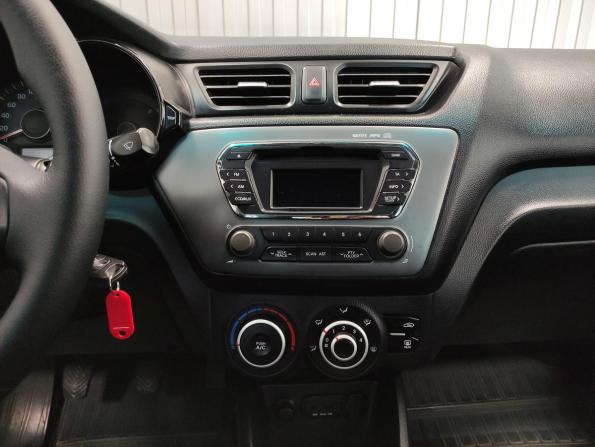 Kia Rio III с пробегом 2011 года, цена 650 000 рублей, 182446 км, седан, Автокод Объявления