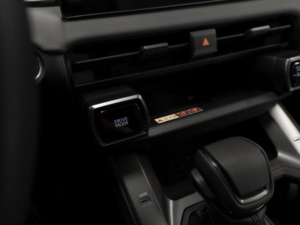 Toyota RAV4 VI (XA60) с пробегом 2026 года, цена 4 150 000 рублей, 18 км, внедорожник, Автокод Объявления