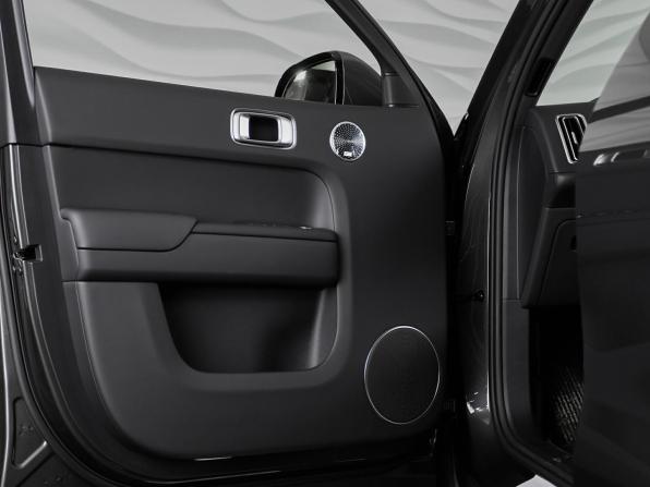 Новый Li Auto (Lixiang) L9 I Рестайлинг 2025 года, цена 11 990 000 рублей, внедорожник, Автокод Объявления