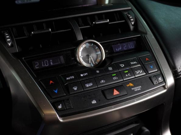 Lexus NX I с пробегом 2015 года, цена 2 249 000 рублей, 211397 км, внедорожник, Автокод Объявления