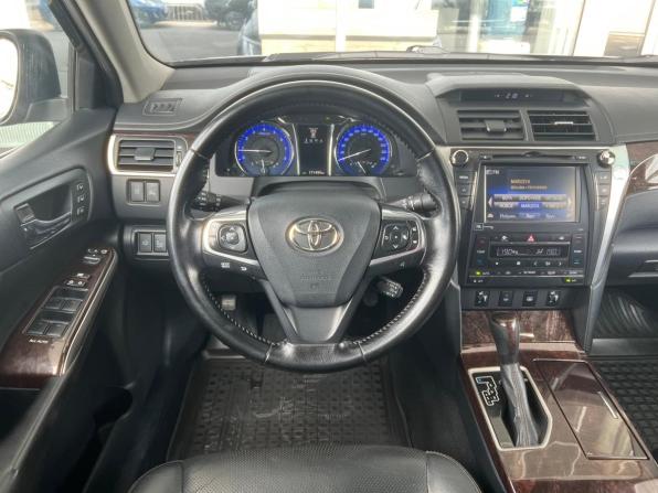 Toyota Camry VII (XV50) Рестайлинг с пробегом 2016 года, цена 2 299 000 рублей, 171000 км, седан, Автокод Объявления
