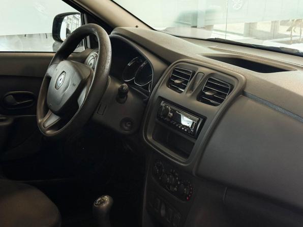 Renault Sandero II с пробегом 2017 года, цена 845 000 рублей, 83709 км, хэтчбек, Автокод Объявления