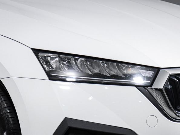 Skoda Octavia IV (A8) с пробегом 2021 года, цена 2 199 000 рублей, 66985 км, лифтбек, Автокод Объявления