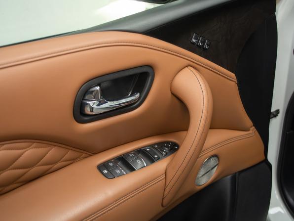 Infiniti QX80 I Рестайлинг 3 с пробегом 2022 года, цена 9 999 000 рублей, 838 км, внедорожник, Автокод Объявления