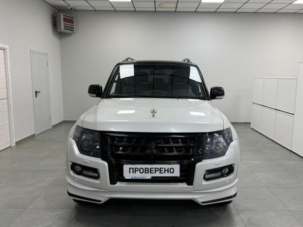 Mitsubishi Pajero IV Рестайлинг 2 с пробегом 2019 года, цена 3 950 000 рублей, 15000 км, внедорожник, Автокод Объявления