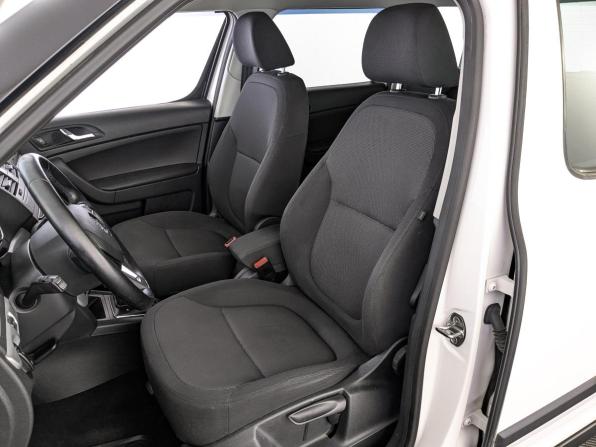 Skoda Yeti I Рестайлинг с пробегом 2015 года, цена 1 375 000 рублей, 112874 км, внедорожник, Автокод Объявления