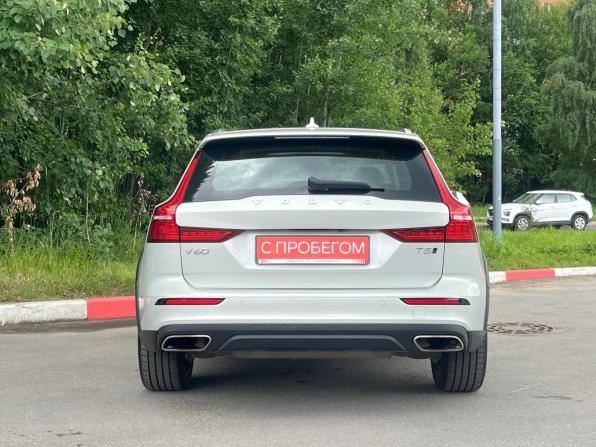 Volvo V60 Cross Country II с пробегом 2019 года, цена 3 999 000 рублей, 62000 км, универсал, Автокод Объявления