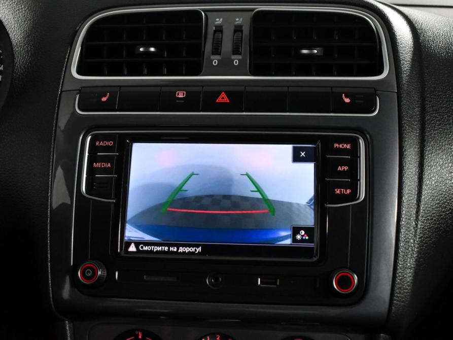Volkswagen Polo V Рестайлинг Санкт-Петербург  - изображение 18