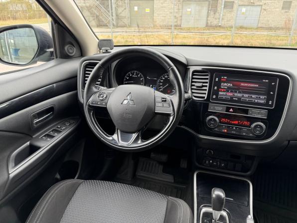 Mitsubishi Outlander III Рестайлинг 3 с пробегом 2019 года, цена 1 585 000 рублей, 248868 км, внедорожник, Автокод Объявления