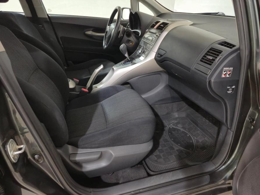 Toyota Auris I Альметьевск  - изображение 15