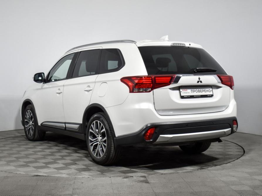 Mitsubishi Outlander III Рестайлинг 2 Санкт-Петербург  - изображение 7